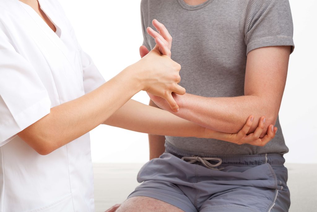Find therapy for work-related hand injuries in Creve Coeur, MO shutterstock 161769566 hand injury