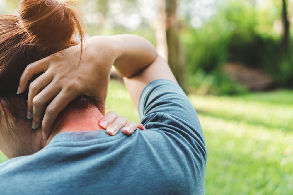 stretches for neck and shoulder pain