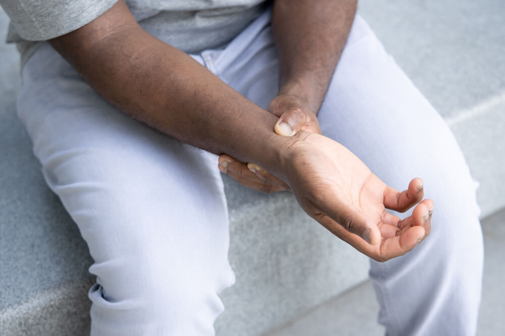 burning pain in wrist