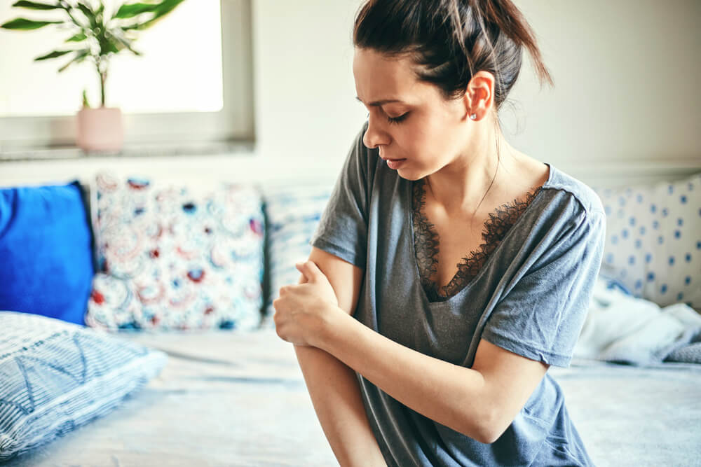 elbow pain from sleeping