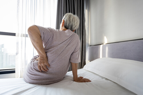 hip pain when sleeping on either side