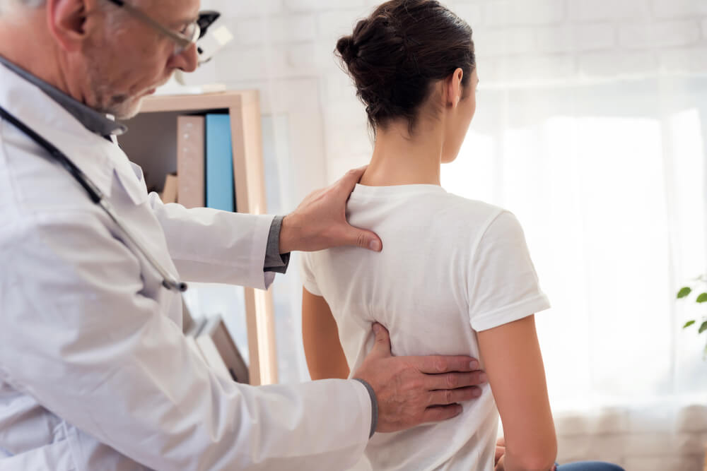 how long for herniated disc to heal without surgery