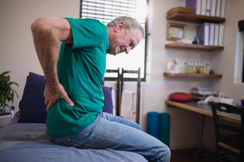 hip pain at night