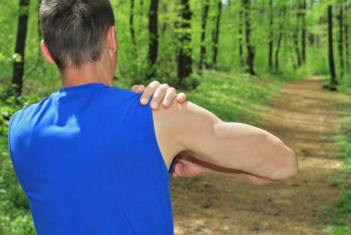 shoulder popping no pain