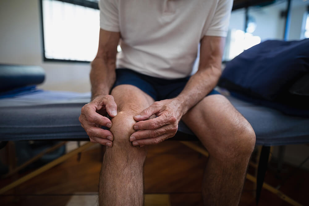 knee popping after acl surgery? learn why & what to do about it post-surgical rehab