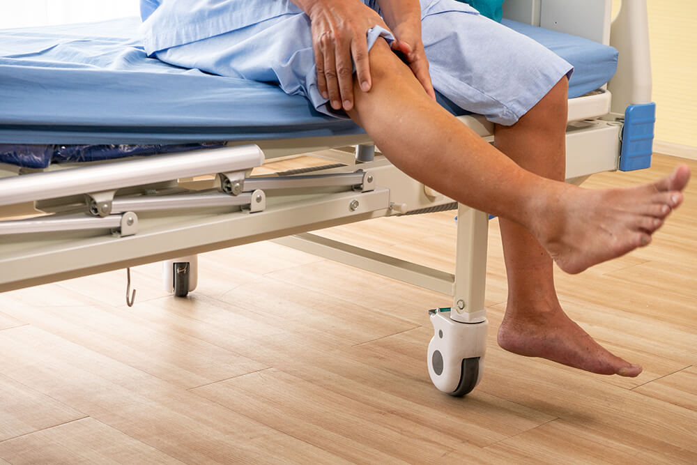 3 ways that pt can help you return to driving after surgery on your acl post-surgical rehab